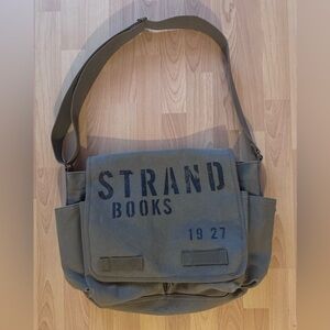 Large Vintage Strand Book Store Messenger Bag in Military Green in EUC